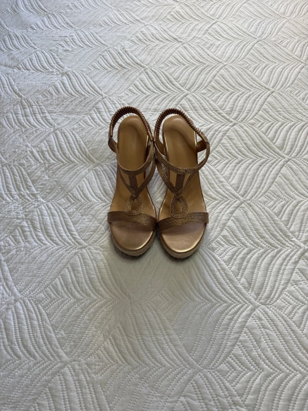 N/A gold woven